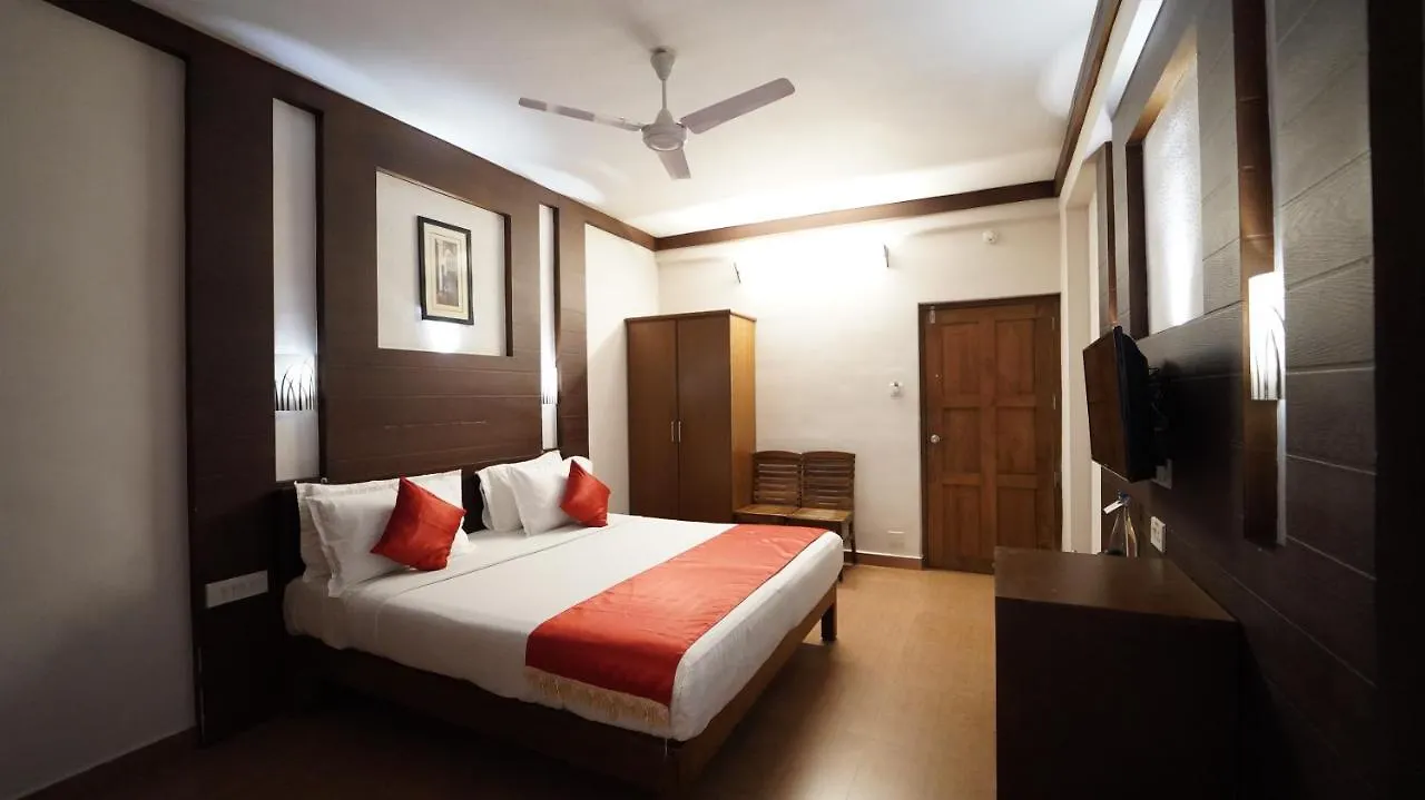 ***  Green Ridge Munnar Hotel India